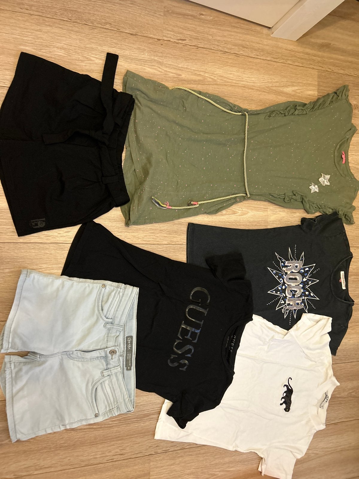 Kledingpakket meisjes maat 164 - jurk, shirts en shorts, Kinderen en Baby's, Kinderkleding | Maat 164, Ophalen, Zo goed als nieuw