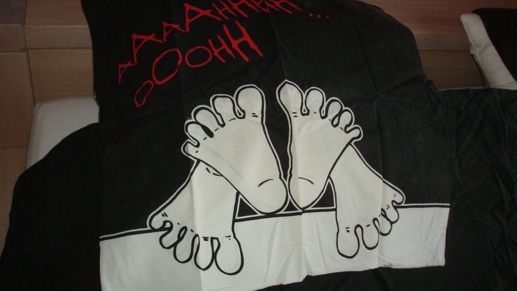 dekbedovertrek + slopen maat 220 x 200 (happy feet), Huis en Inrichting, Verzenden, Tweepersoons, Zwart, Dekbedovertrek