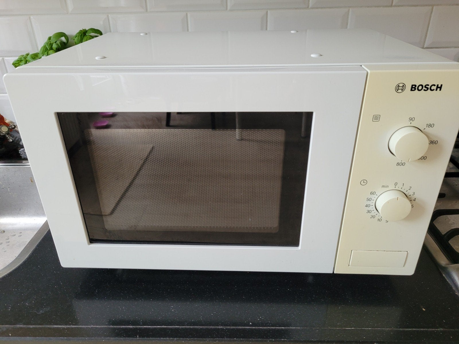 Magnetron, Witgoed en Apparatuur, Ophalen