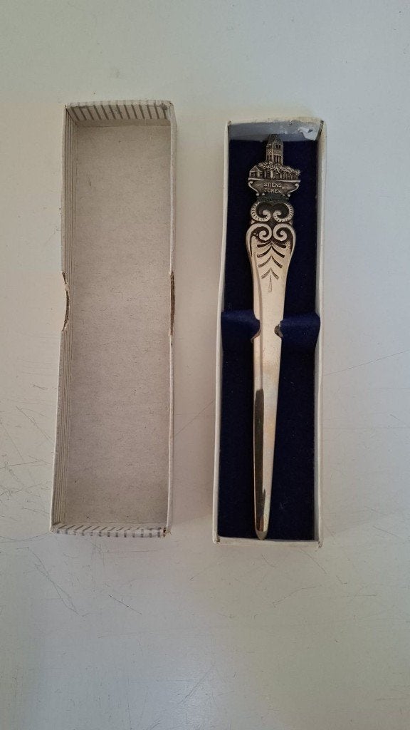 Briefopener met de toren van Stiens - 13,5 cm lang, Verzamelen, Ophalen of Verzenden, Zo goed als nieuw
