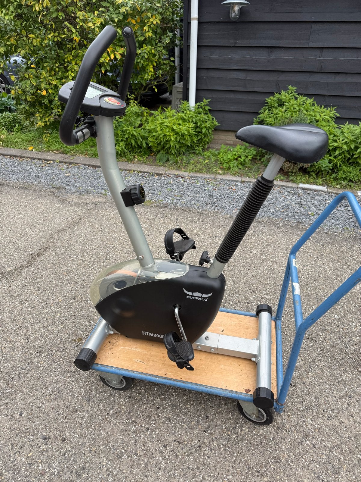Buffalo HTM200 Hometrainer - Goede Staat, Ophalen, Zo goed als nieuw, Metaal, Benen