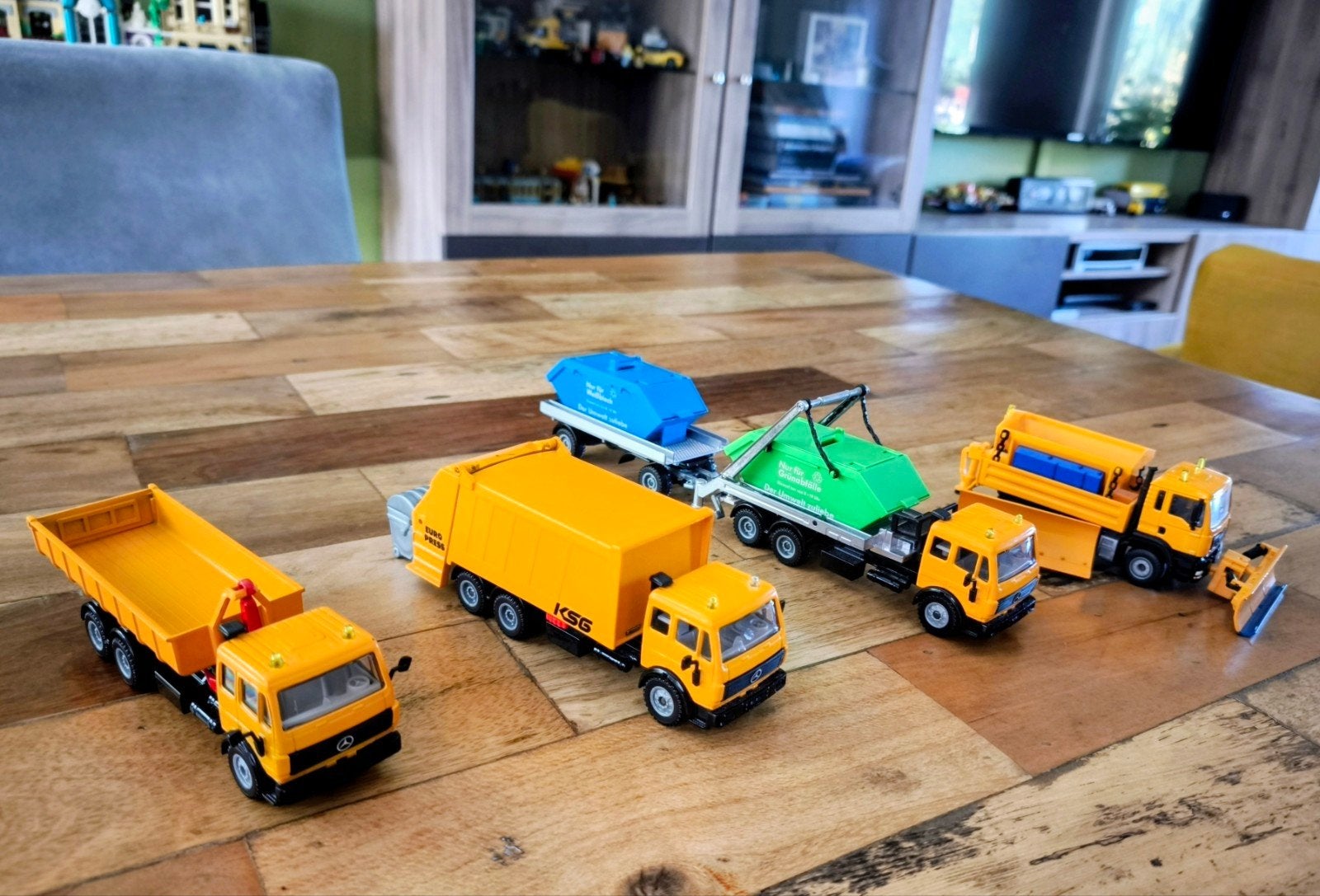 Siku Mercedes en MAN vrachtwagen., Ophalen of Verzenden, Zo goed als nieuw, SIKU