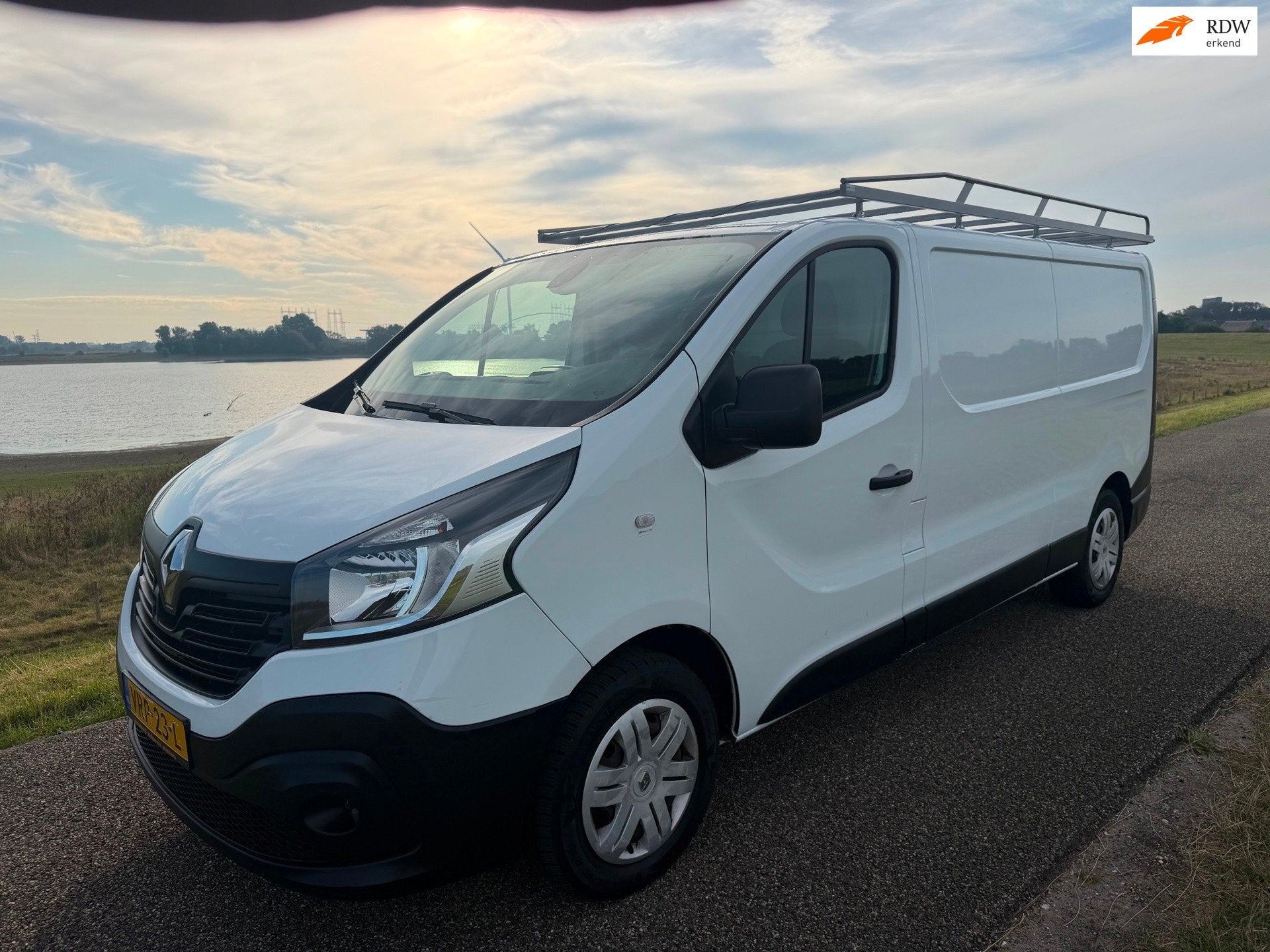 Renault Trafic 1.6 dCi T29 L1H1 Comfort Energy, Voorwielaandrijving, Euro 5, Stof, Gebruikt