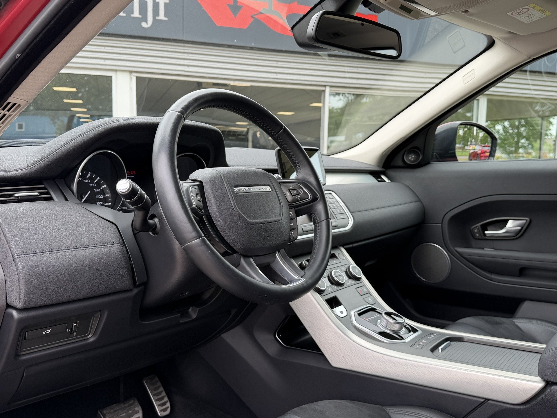 Land Rover Range Rover Evoque 2.0 Si 4WD Pure | Trekhaak | C, Euro 5, Met garantie (alle), Bedrijf, Vierwielaandrijving