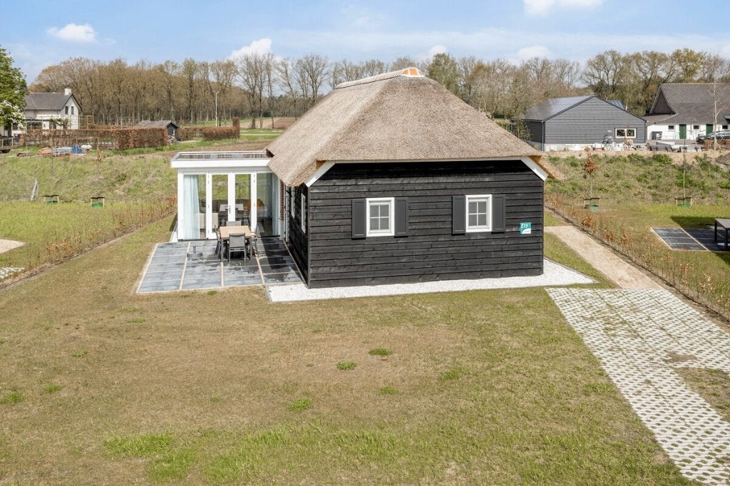 Prachtige recreatie bungalow te koop aan de golfbaan, Noord-Brabant, 94 m², 3 slaapkamers, Bungalow