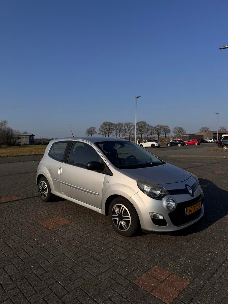 Renault Twingo automaat 2012 zilver, Auto's, Renault, Particulier, Twingo, ABS, Airbags, Airconditioning, Alarm, Bluetooth, Centrale vergrendeling
