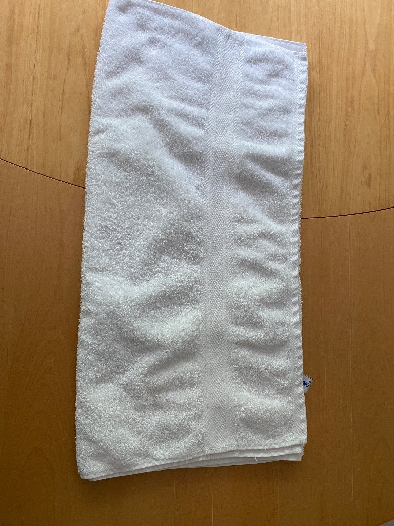 Jorzolino Badhanddoek Wit - 100% Katoen, Badlaken, Nieuw, Ophalen of Verzenden, Wit