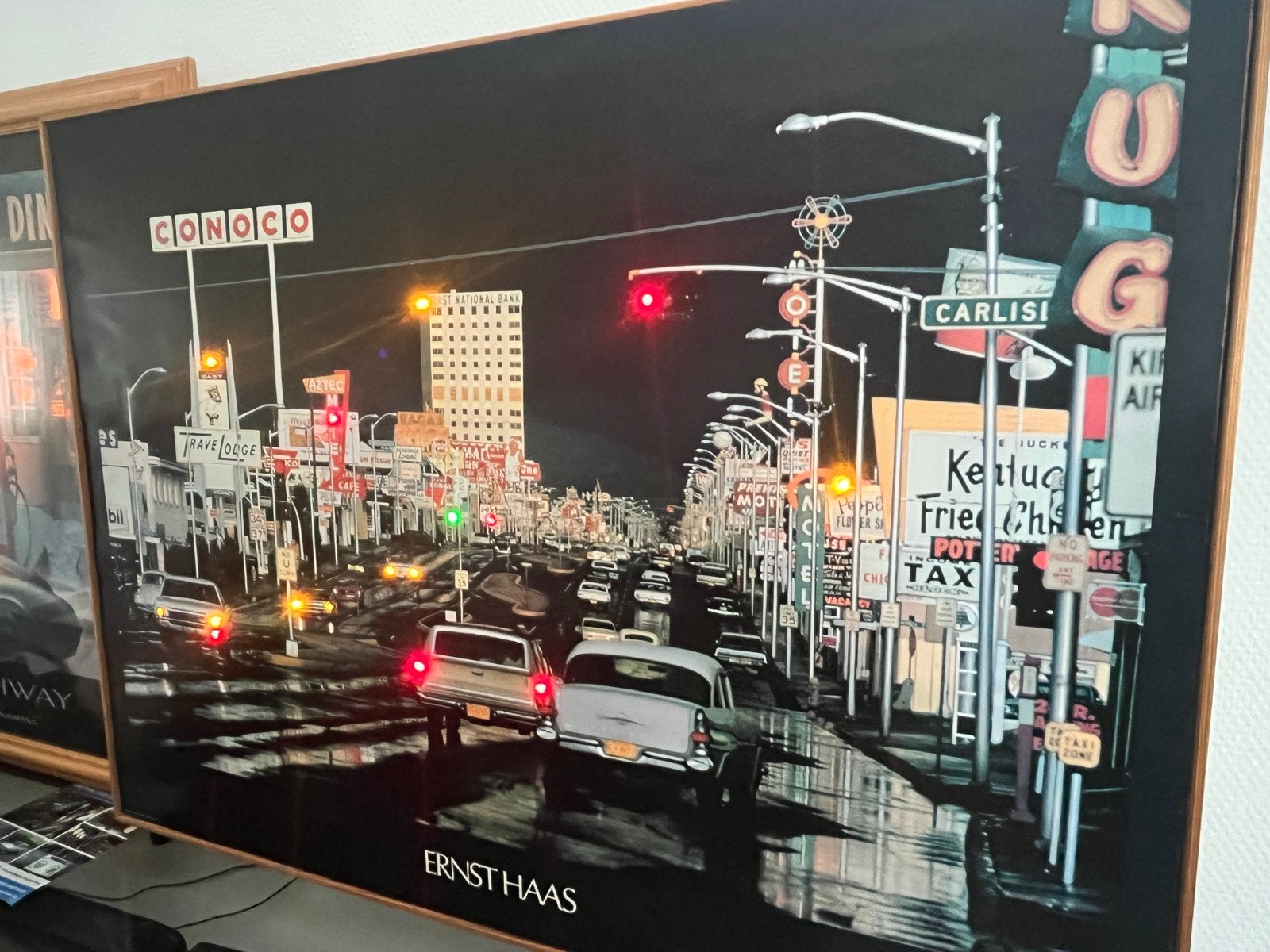 Ernst Haas Schilderij - Stadsgezicht met Verlichting, Antiek en Kunst, Kunst | Schilderijen | Modern, Papier/karton, Ophalen of Verzenden