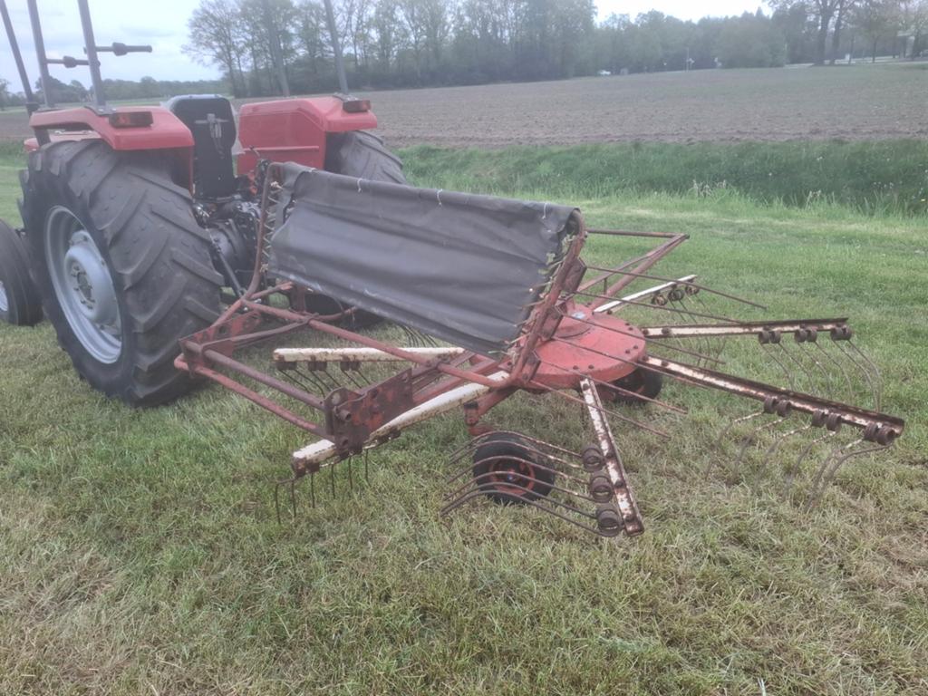 Fahr ks 80 d grashark hooihark, Ophalen, Veehouderij, Weidebouw