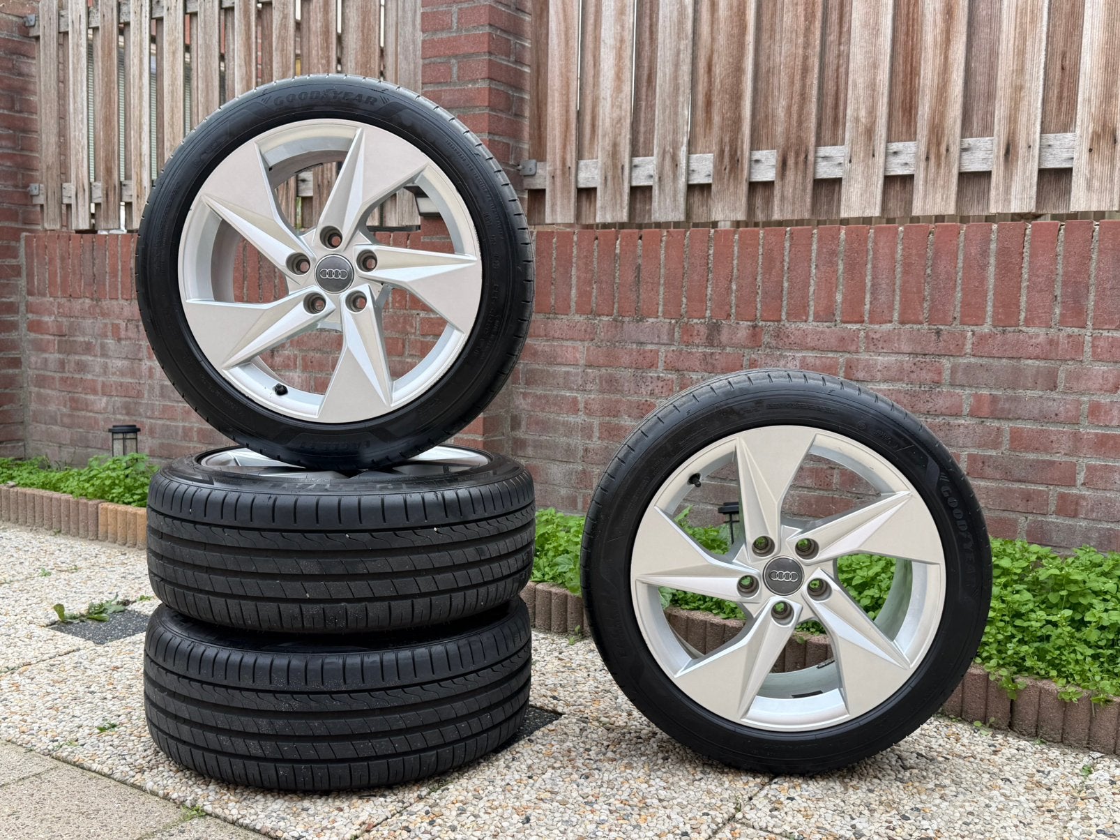 17” Audi A3 S-Line 8Y S3 velgen met zgan banden 5x112 OEM, Ophalen, Gebruikt, Banden en Velgen, 17 inch