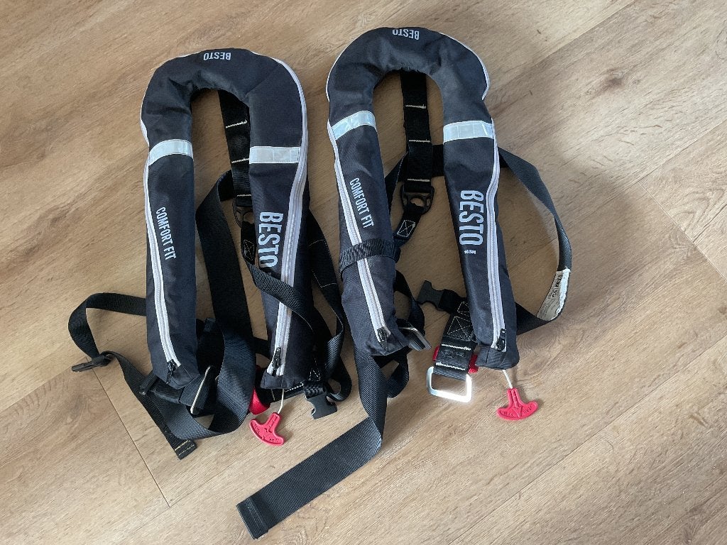 Besto comfort fit reddingsvest, Watersport en Boten, Ophalen, Besto, Zo goed als nieuw, Dame of Heer