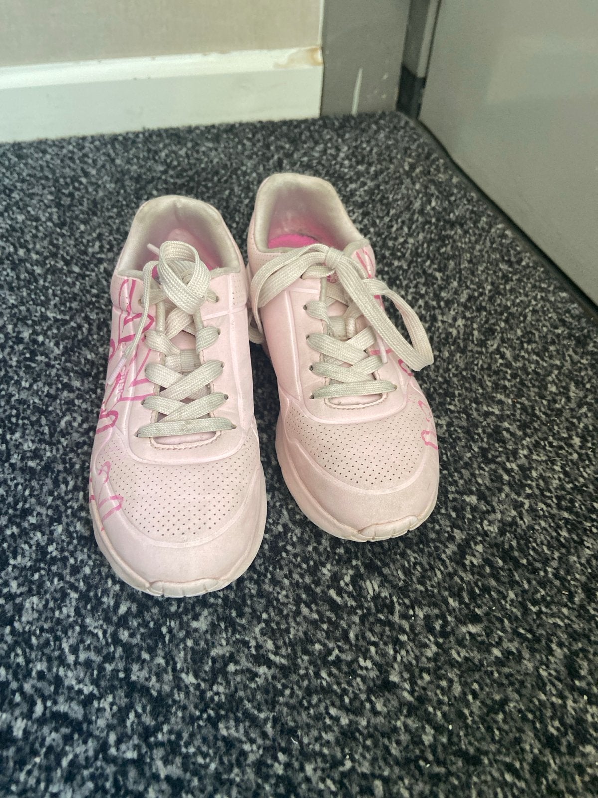 2 paar meisjes schoenen maat 36: Sketchers & Panterprint, Ophalen of Verzenden, Gebruikt, Meisje, Schoenen