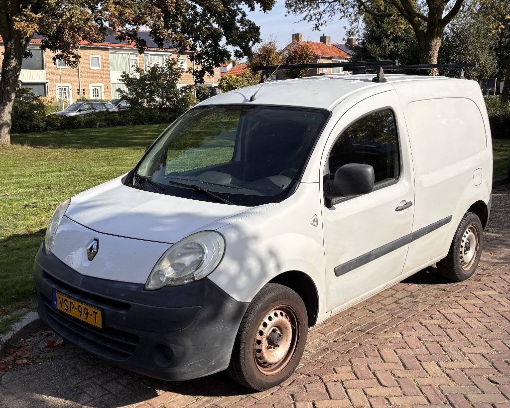Renault Kangoo 1.6 benzine (135288 km) 2009, Zwart, Wit, Handgeschakeld, 605 kg