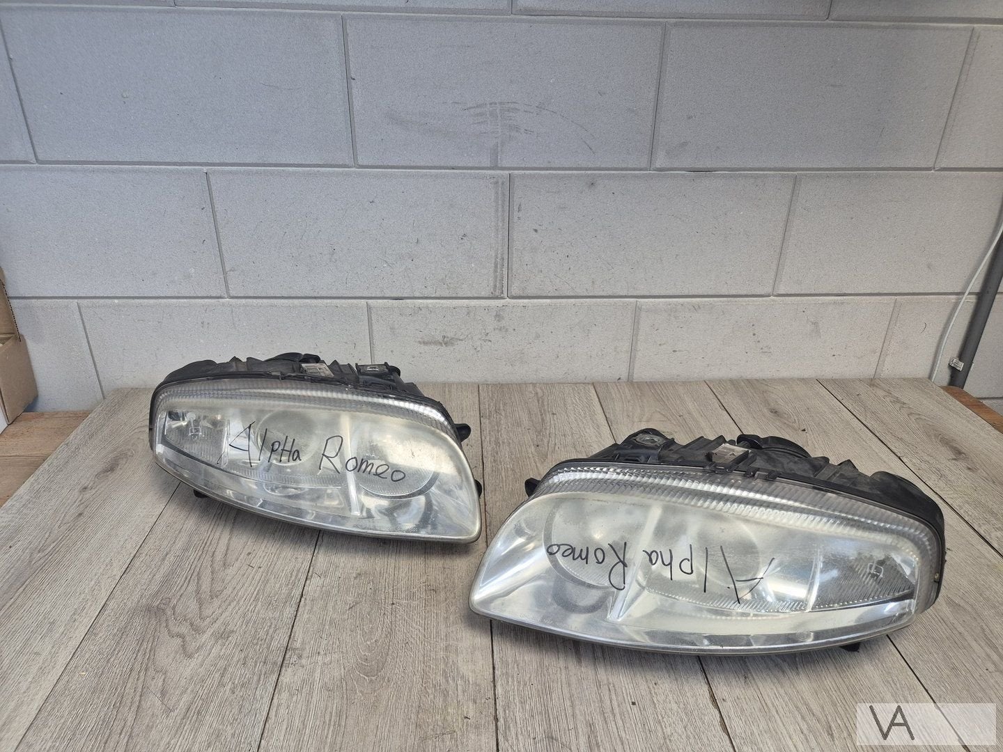 Koplamp XENON links / rechts Alfa Romeo GT 2004 - 2010 €200, Gebruikt, -, -, Ophalen of Verzenden