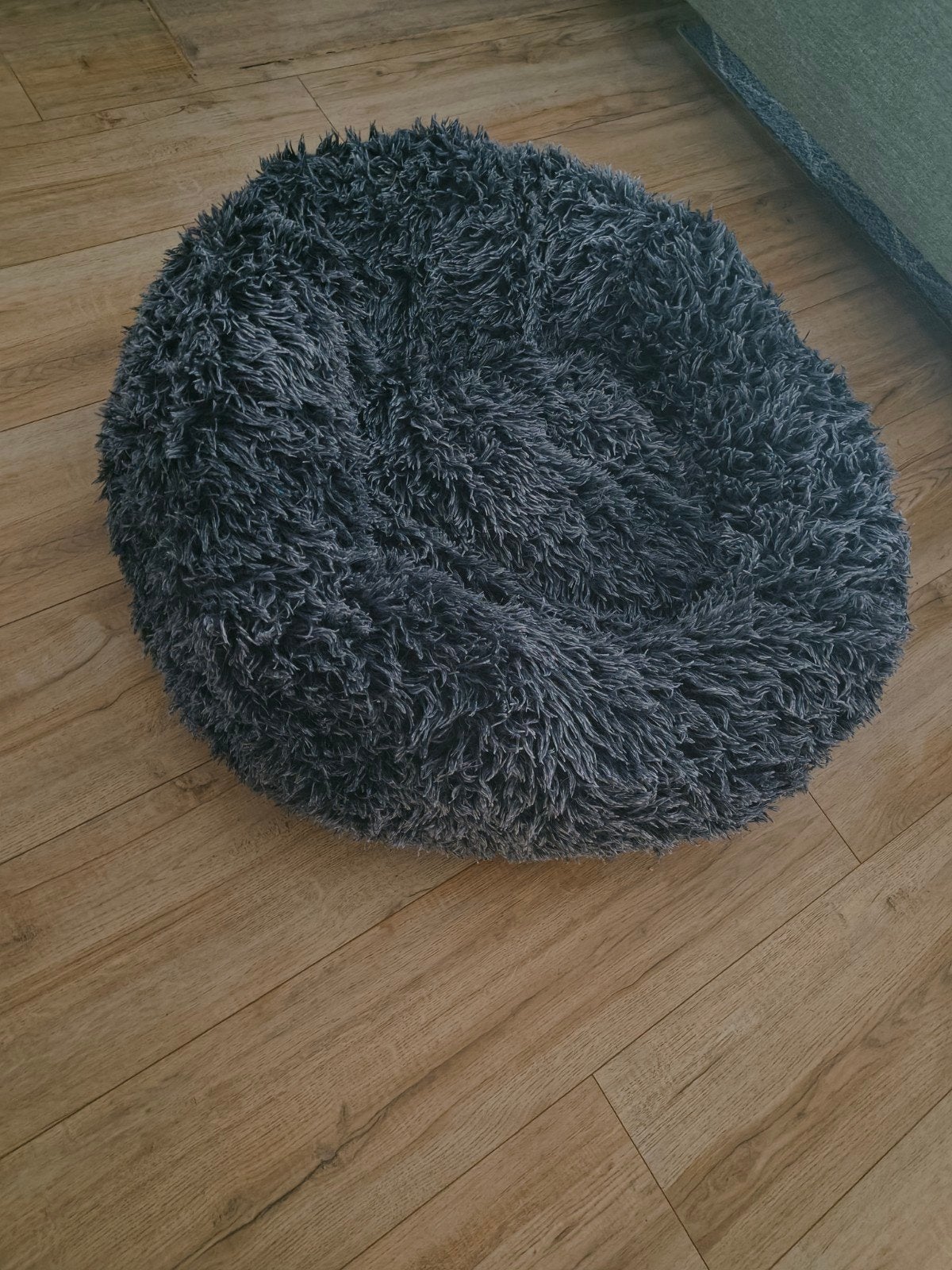 Mooie hondenmand van Adori. Doorsnee ongeveer 90cm, Ophalen, Zo goed als nieuw