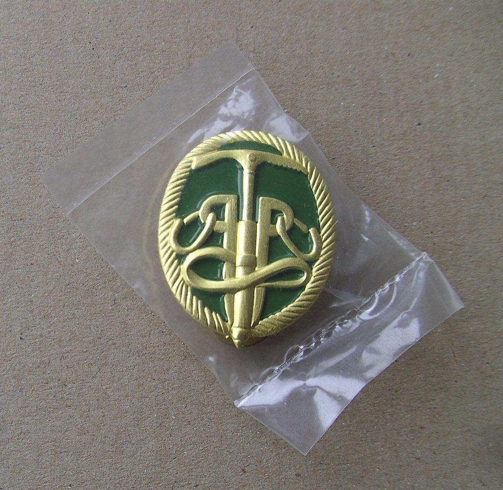 brevet Instructeur klimmen / werken op hoogte, Ophalen of Verzenden, Landmacht, Nederland, Embleem of Badge