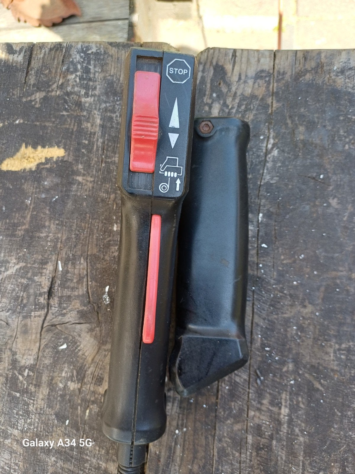 Handvat met gashendel en dodemansknop voor bosmaaier, Ophalen of Verzenden, Gebruikt, Overige soorten, Onbekend