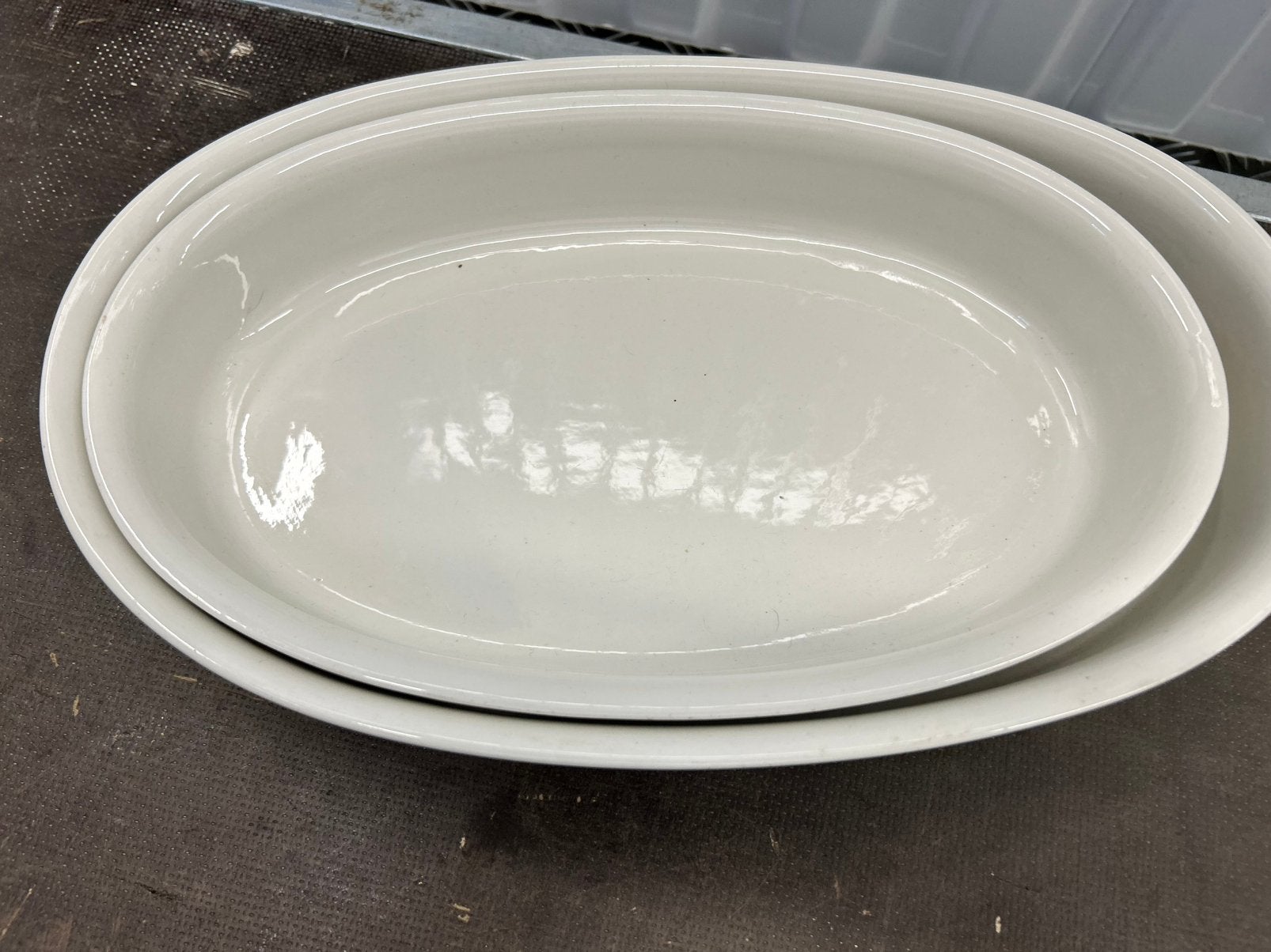Twee prachtige porseleinen ovenschalen Boerenbont Royal Boch, Div, Ophalen of Verzenden, Div, Aardewerk