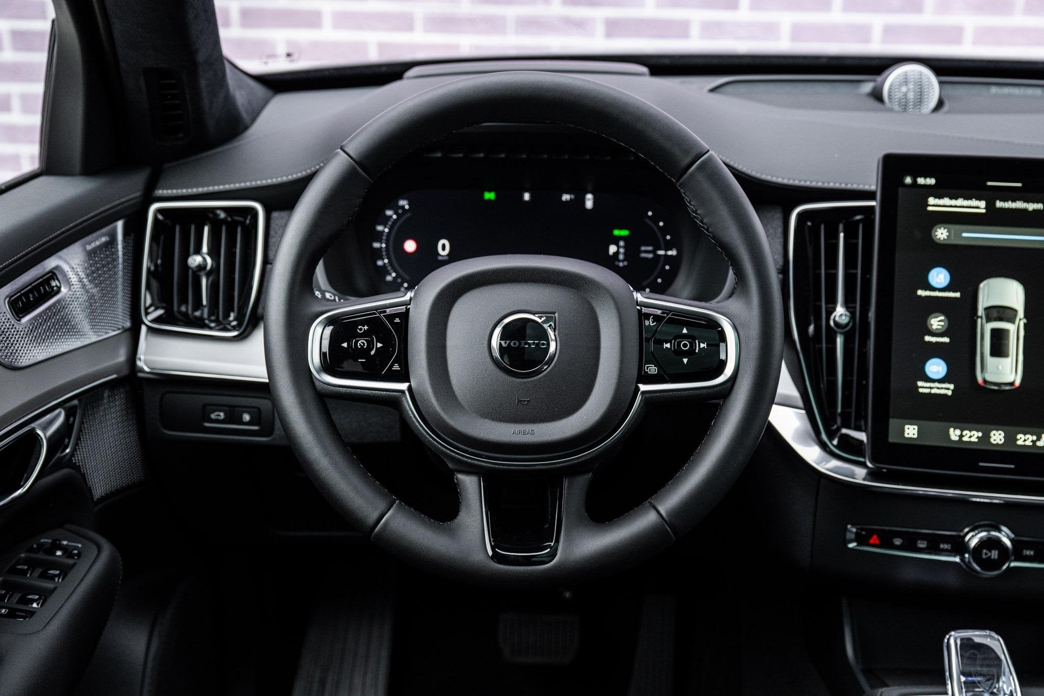 Volvo XC90 2.0 T8 Plug-in hybrid AWD Ultra Dark Exec. Ed. |, Auto's, 12 maanden, Euro 6, Hybride Elektrisch/Benzine, SUV of Terreinwagen