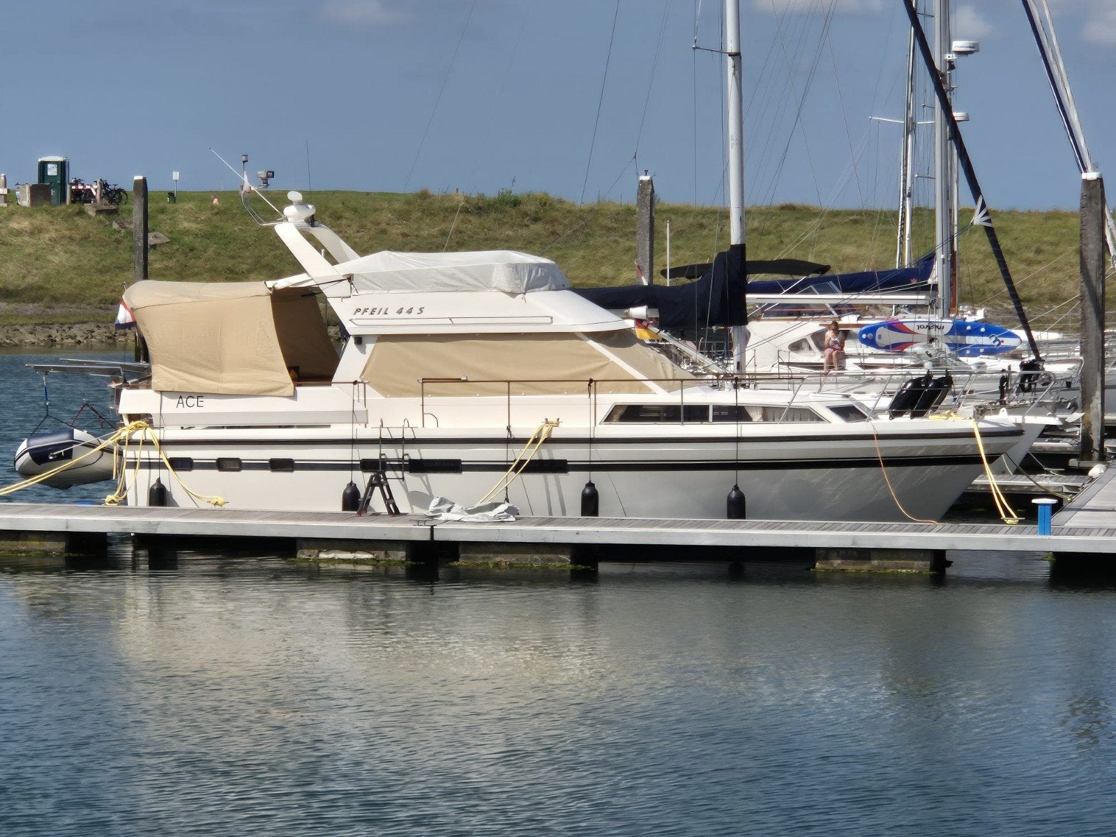 Pfeil 44 Fly - Ruime en comfortabele motorboot, Watersport en Boten, Gebruikt, Binnenboordmotor, Diesel, Ophalen of Verzenden