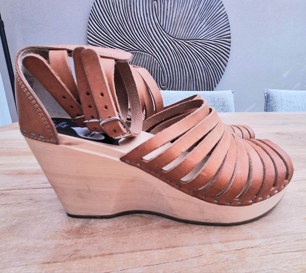 Mooie Swedish Hasbeens sleehak,  39, Kleding | Dames, Schoenen, Bruin, Ophalen of Verzenden, Swedisch Hasbeens, Schoenen met hoge hakken