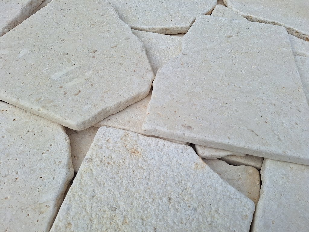 Balkan White flagstones 2-3 cm dik € 31,95 p/m2, Nieuw, Ophalen of Verzenden, Terrastegels, Natuursteen