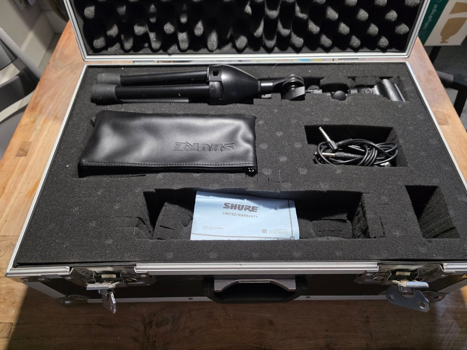 Shure SM57 microfoon, Ophalen of Verzenden, Zo goed als nieuw, Zangmicrofoon