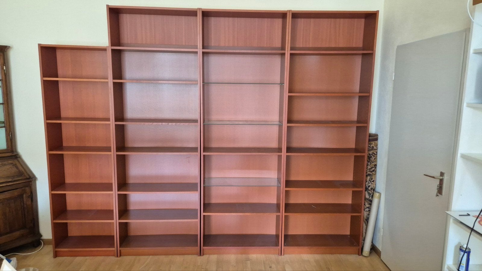 Gratis: 4 kersenkleur boekenkasten met opzetstukken, Huis en Inrichting, Kasten | Boekenkasten, Ophalen, Met plank(en), Gebruikt