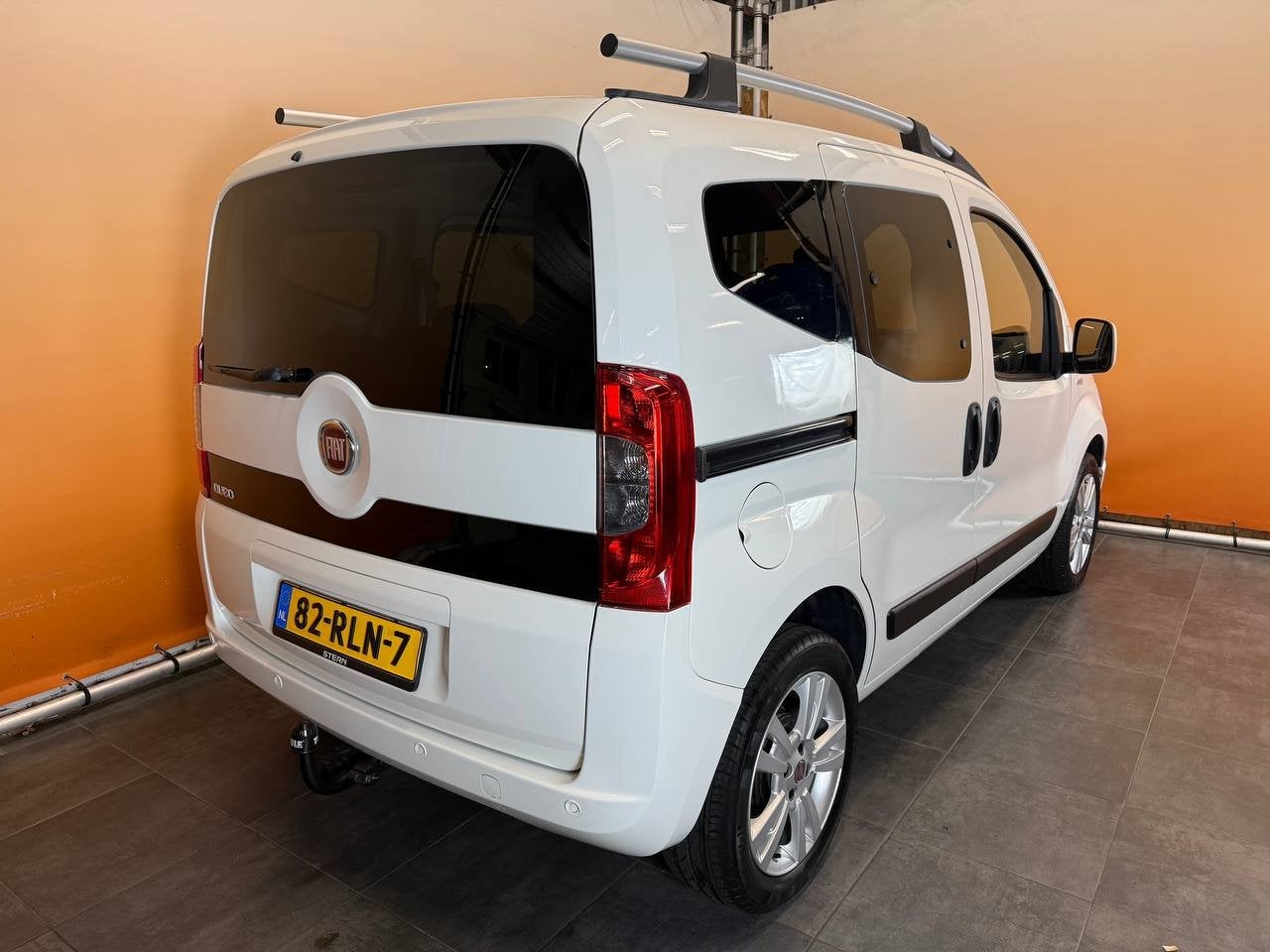 Fiat Qubo 1.4 Dynamic | lage km stand | roofrails | trekhaak, Auto's, Voorwielaandrijving, Dealer onderhouden, Stof, 4 cilinders