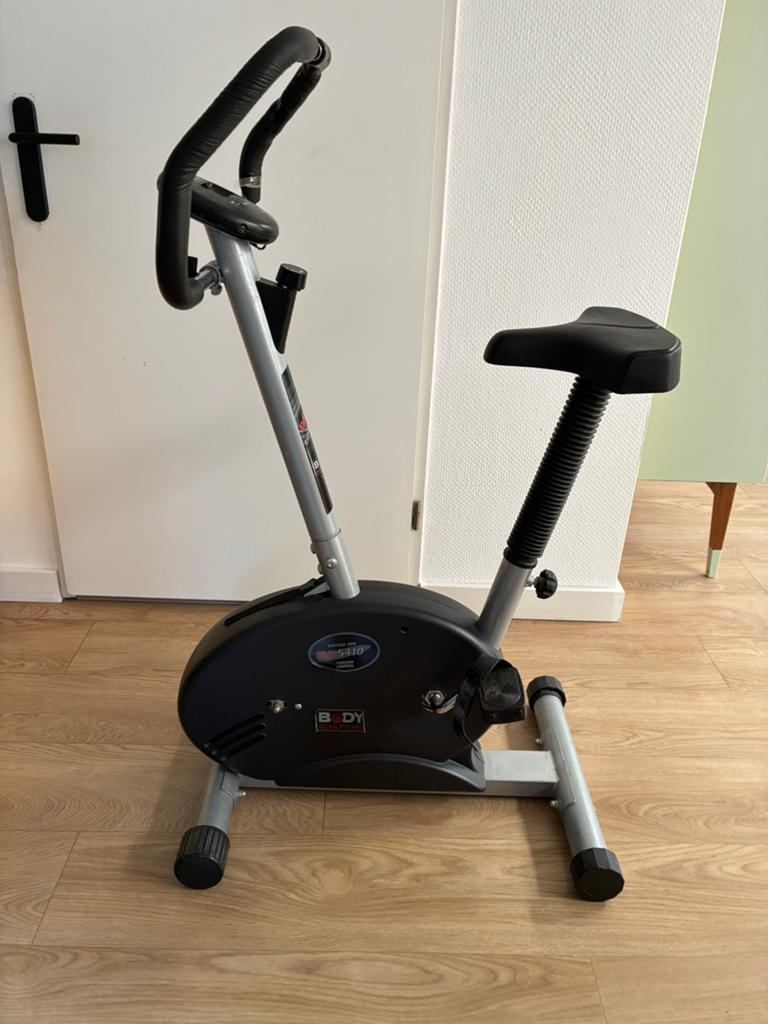 Hometrainer, Ophalen, Gebruikt, Metaal, Benen