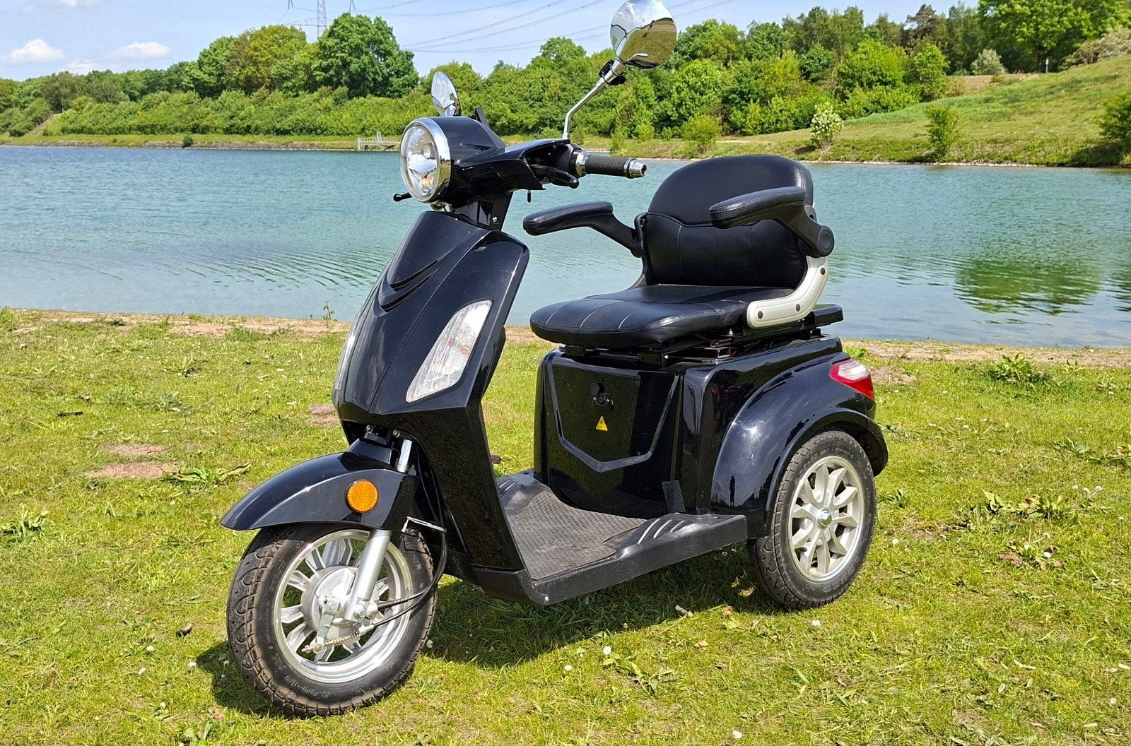 BTC E-Tres elektrische scooter (geen helm rijbewijs plicht), Fietsen en Brommers, Ophalen, Gebruikt, Elektrisch, Overige merken