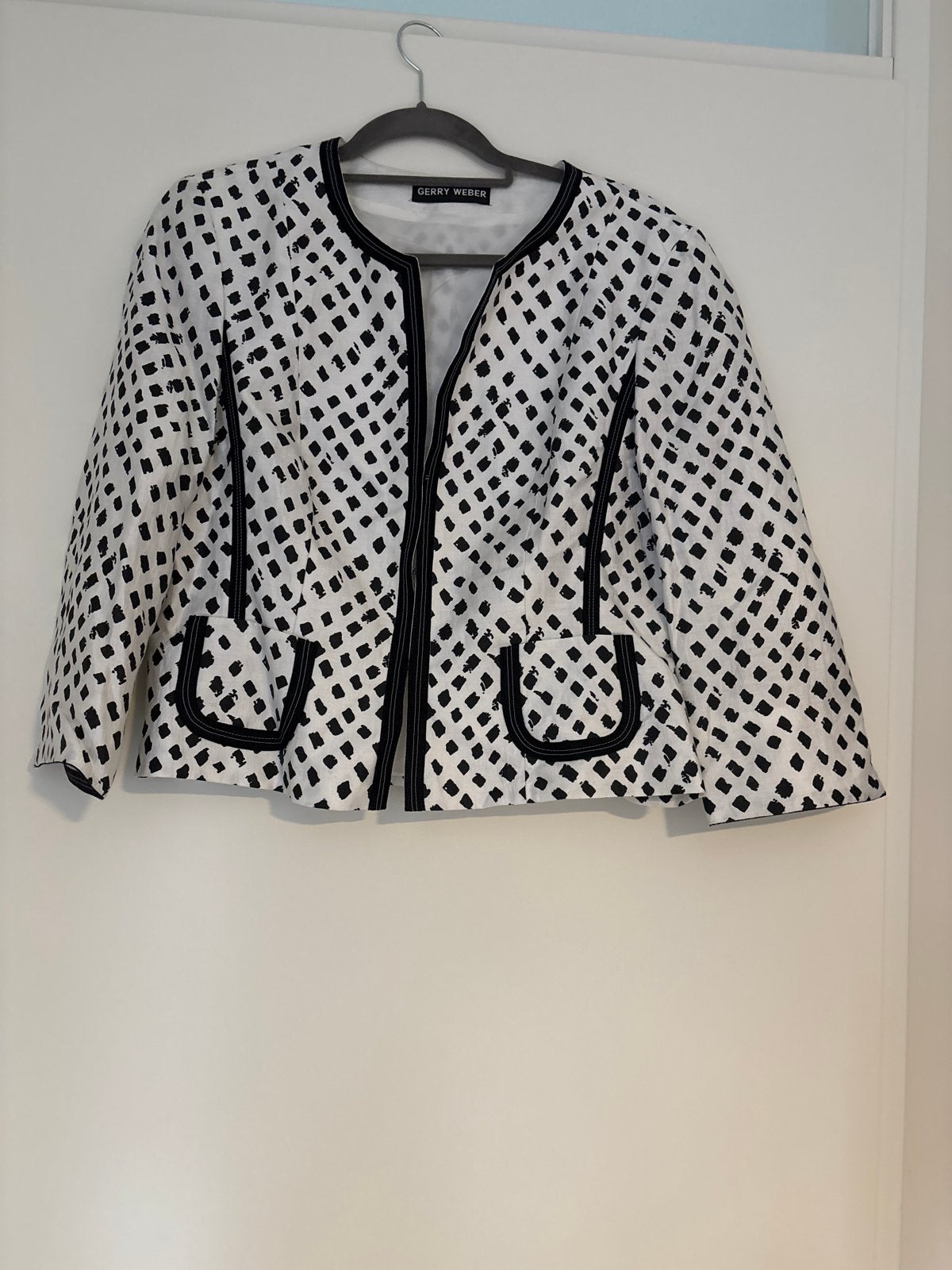 Gerry Weber dames zomer jasje maat M - Zwart/Wit patroon, Kleding | Dames, Ophalen of Verzenden, Zo goed als nieuw, Maat 38/40 (M)