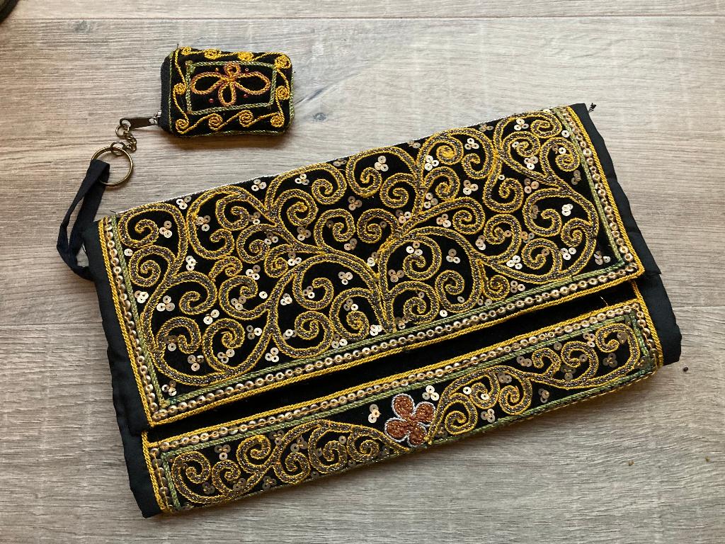 Vintage geborduurde handtas clutch portemonnee toilettas tas, Sieraden, Tassen en Uiterlijk, Tassen | Damestassen, Ophalen of Verzenden