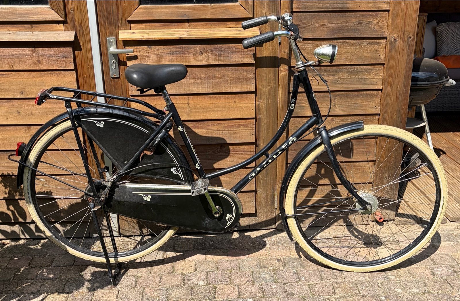 Leuke Gazelle omafiets met werkende verlichting en slot, Ophalen, Gebruikt, Versnellingen