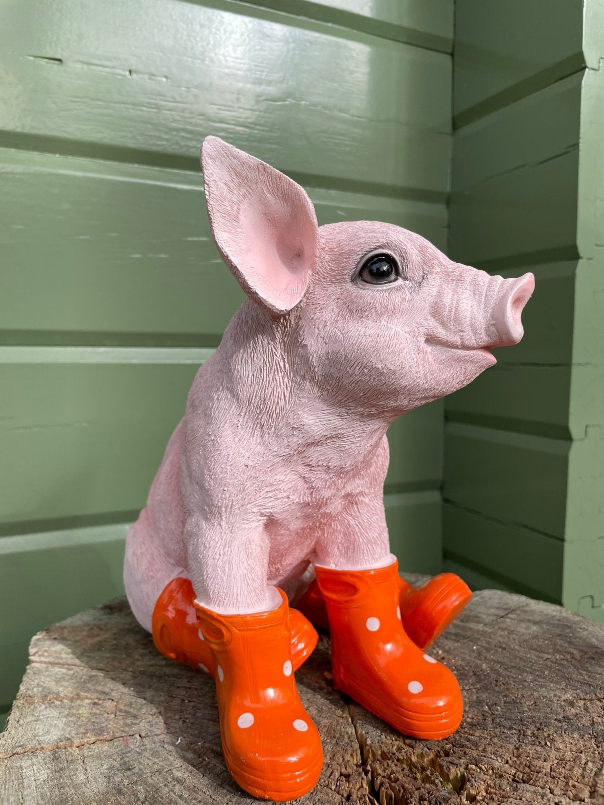 Varken big oranje regenlaarsjes boerderij boer stal, Tuin en Terras, Tuinbeelden, Ophalen of Verzenden, Nieuw, Kunststof, Dierenbeeld