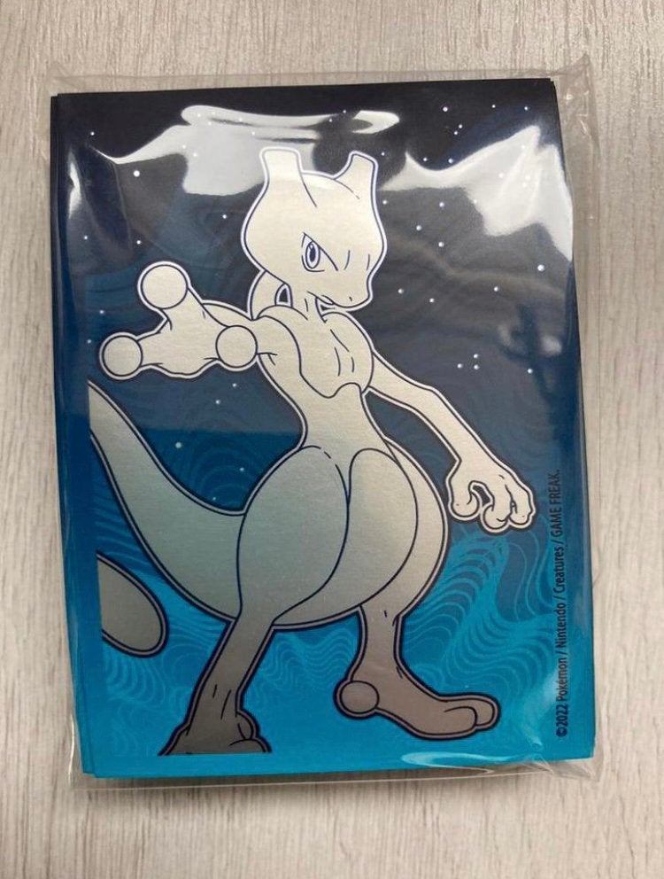 Pokemon GO Mewtwo sleeves NIEUW, Ophalen of Verzenden, Nieuw, Sleeves of Kaarthoesjes