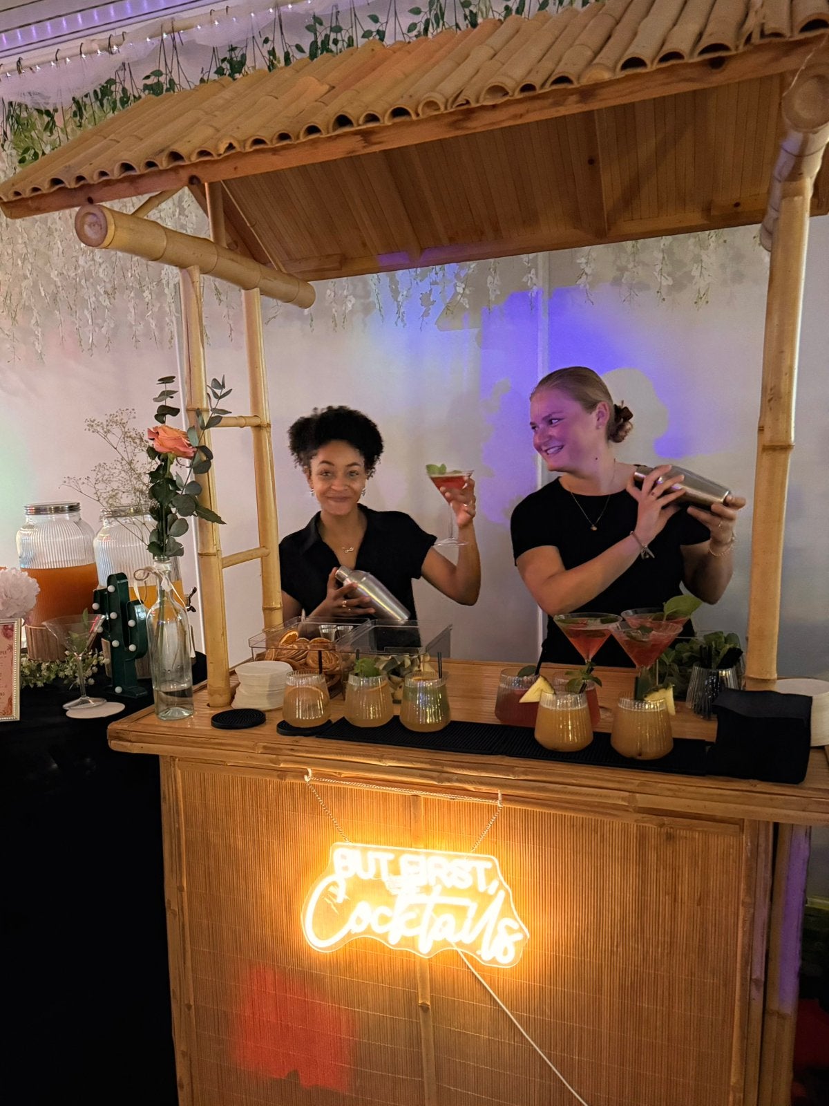 Cocktailshakers / bar personeel te huur, Ophalen of Verzenden, Zo goed als nieuw, Overige