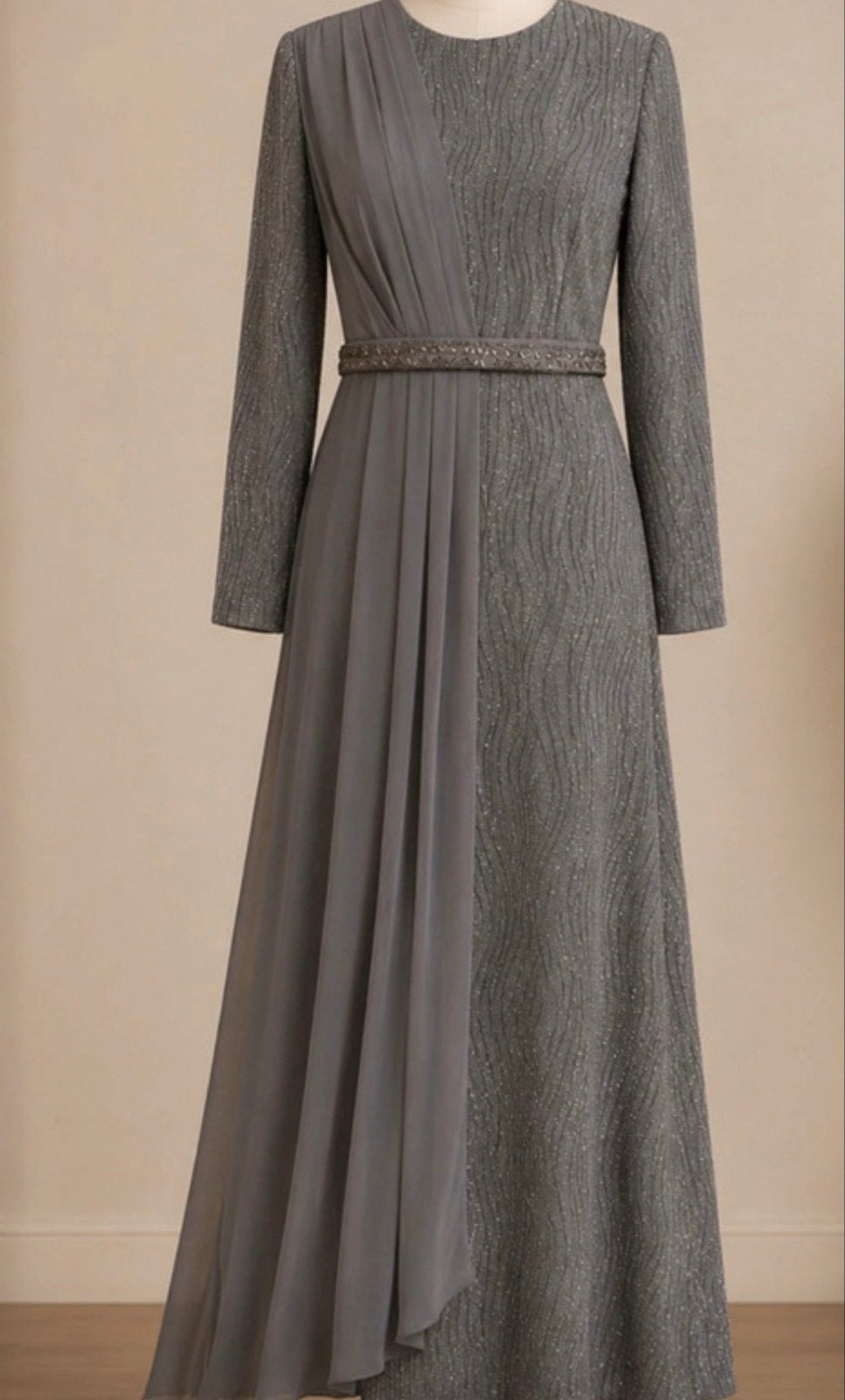Elegante grijze jurk maat L, slechts één keer gedragen, Maat 42/44 (L), Ophalen of Verzenden, Zo goed als nieuw, Grijs