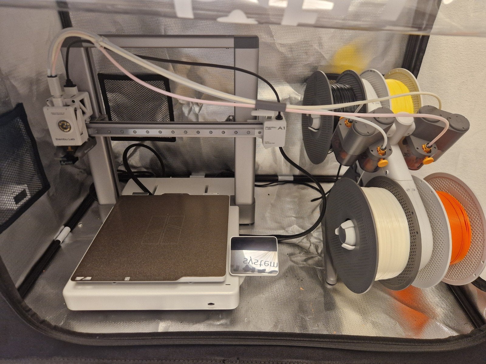 Bambu Lab A1 + AMS lite + gratis hoes (maar 76 printuren), Computers en Software, 3D Printers, Ophalen, Gebruikt, Ingebouwde Wi-Fi