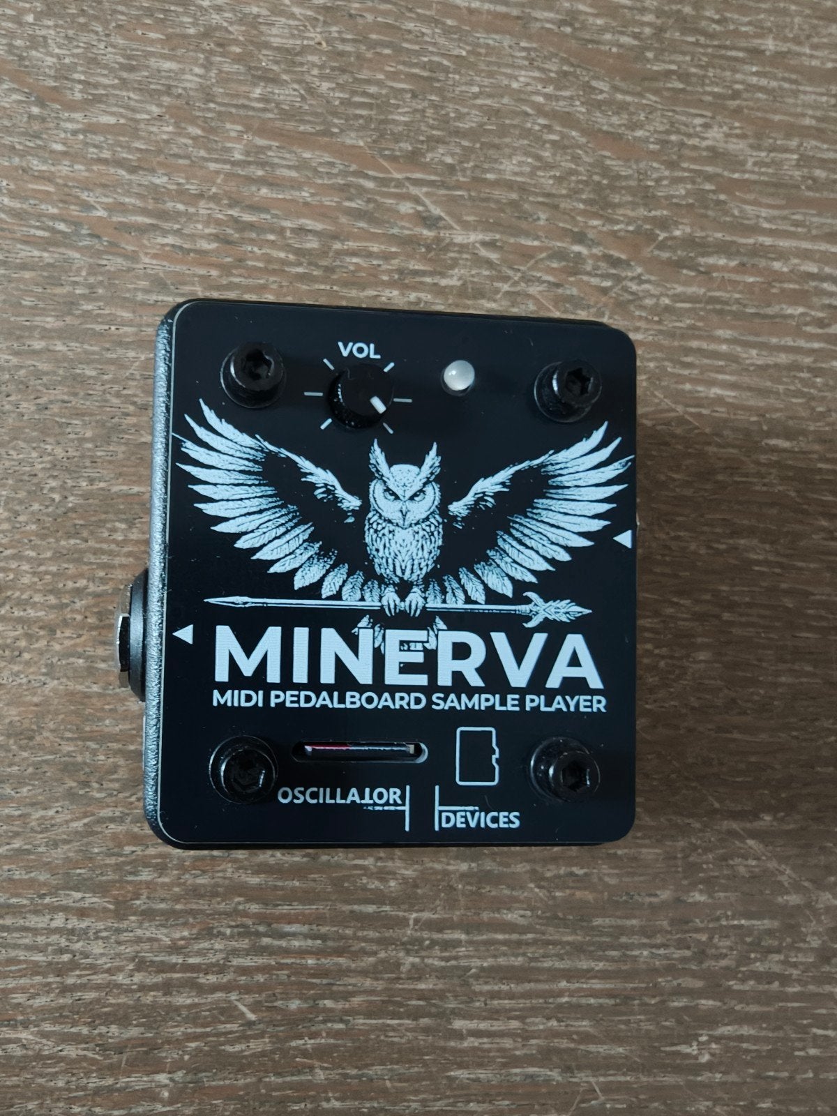 Minerva Oscillator Midi pedalboard sample player, Ophalen of Verzenden, Zo goed als nieuw, Overige typen
