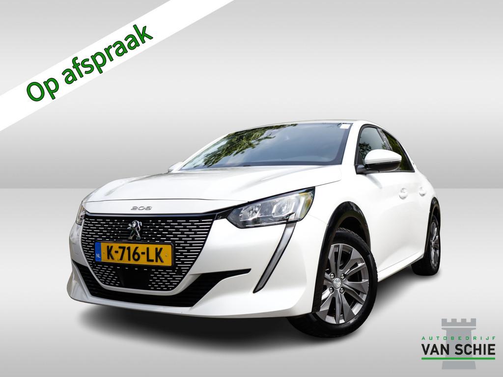 Peugeot e-208 EV Blue Lease Allure 50 kWh 2e-Eig & Dealer-On, Auto's, 12 maanden, 136 pk, Gebruikt, Zwart