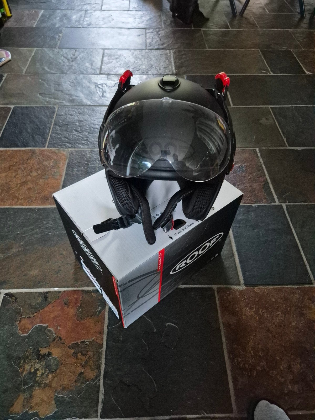 Zwarte Roof Boxer V8 Jethelm - Maat S, Overige merken, Heren, Jethelm, Ophalen of Verzenden