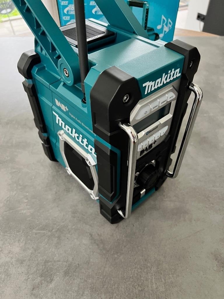 Makita DMR112 18V Accu Bouwradio DAB+ Bluetooth LXT CXT, Audio, Tv en Foto, Ophalen of Verzenden, Nieuw, Radio