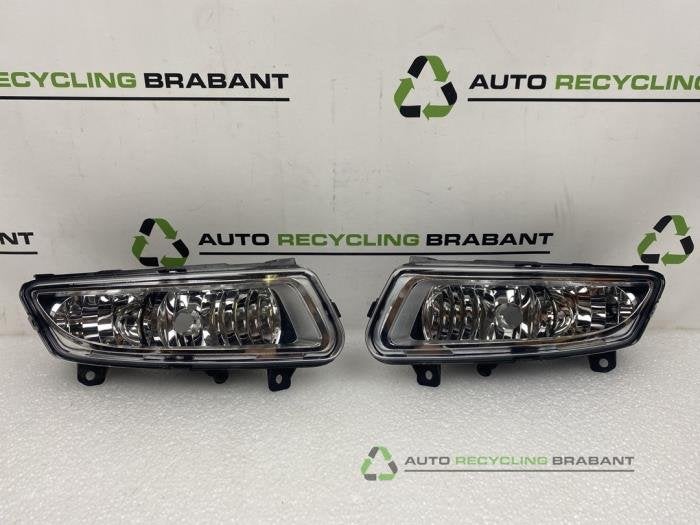 Mistlamp links-voor van een Volkswagen Polo, Gebruikt, -, -, Ophalen of Verzenden