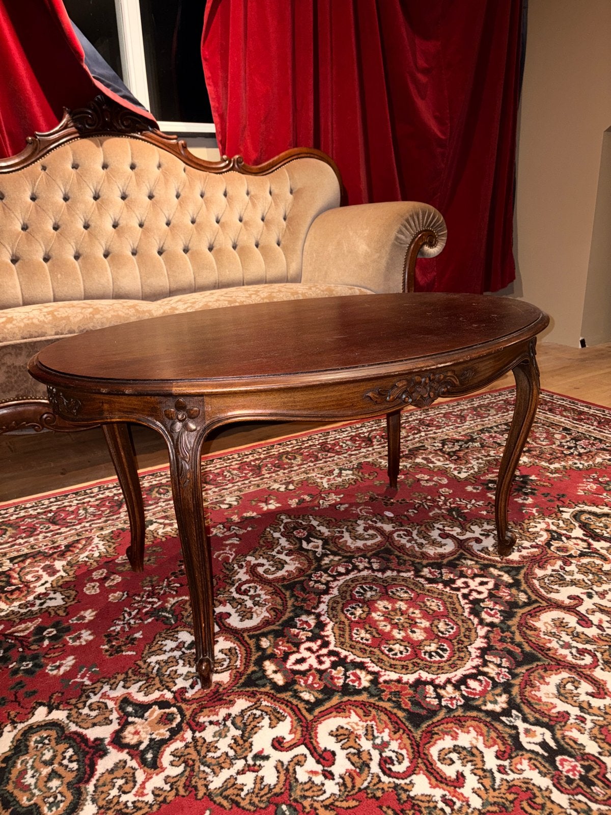 Antieke vintage salontafel ovaal, Ophalen