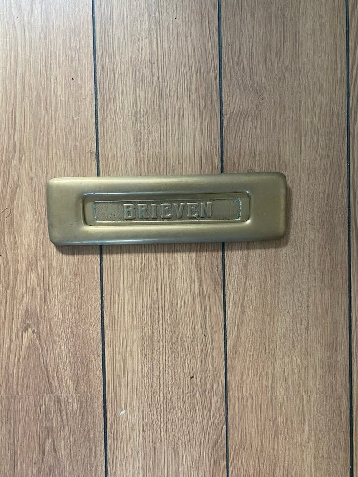 Vintage koperen brievenbusklep met opschrift 'BRIEVEN', Ophalen of Verzenden, Gebruikt