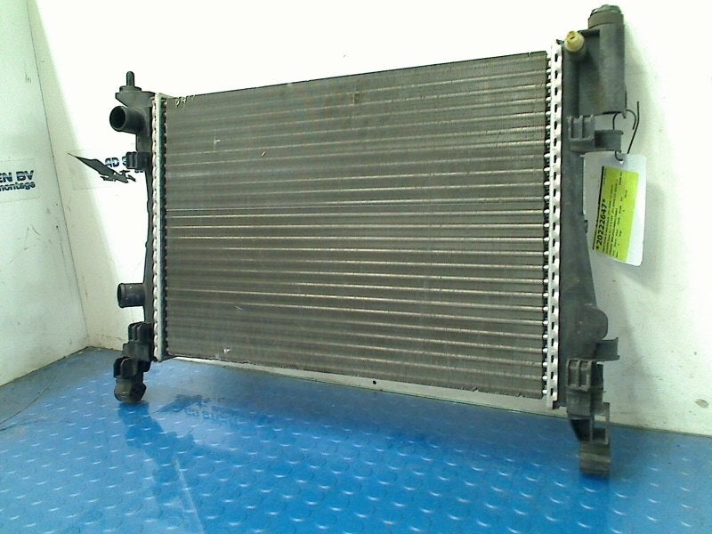 Radiateur Opel Corsa D (2006-07/2014-08) 55701408, Gebruikt, Bahnhofsplatz, Rüsselsheim am Main 65423, , Duitsland, Opel, Opel Automobile GmbH