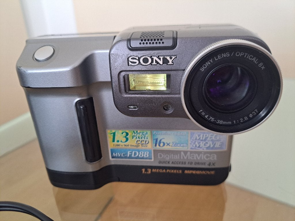 Sony Digital Mavica MVC-FD88 - Vintage Compactcamera, 2 megapixels, Ophalen of Verzenden, Compactcamera, Sony