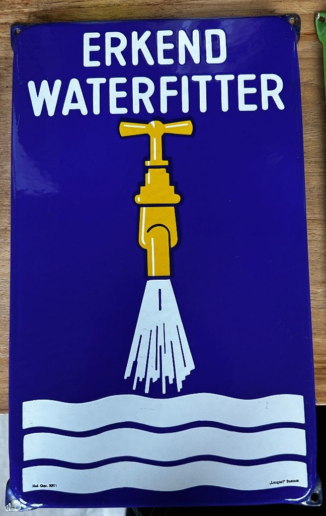 Prachtig Origineel Emaille Bord Erkend Waterfitter - Vintage, Ophalen, Zo goed als nieuw, Reclamebord
