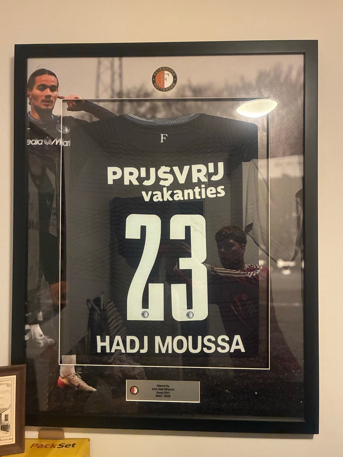 Gesigneerd Feyenoord uitshirt 2025-2026 Anis Hadj-Moussa, Maat L, Ophalen of Verzenden, Nieuw, Shirt